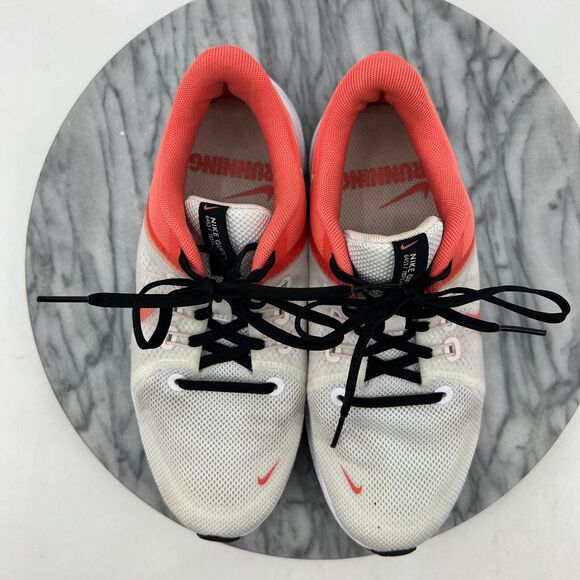 Nike Running Shoe Womens 6 Quest 4 White Mesh Athletic Training DA1106-102 - Picture 8 of 11